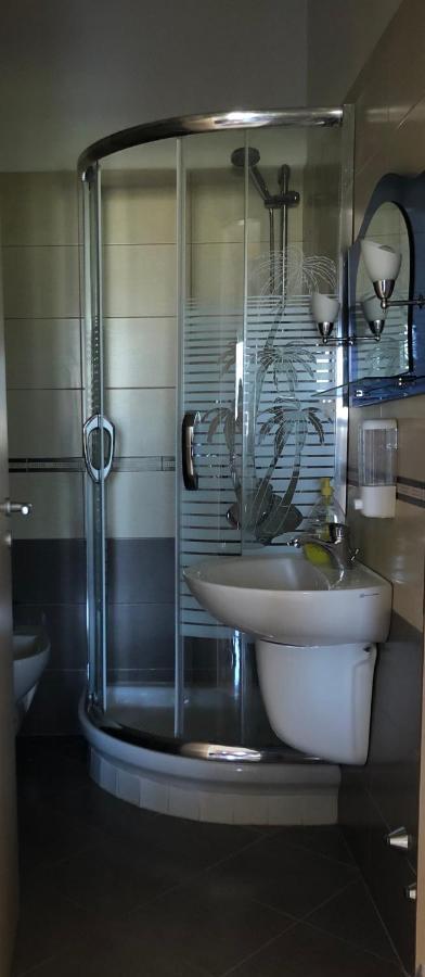 Rainbow Holiday Apartments วญอเรอ ภายนอก รูปภาพ