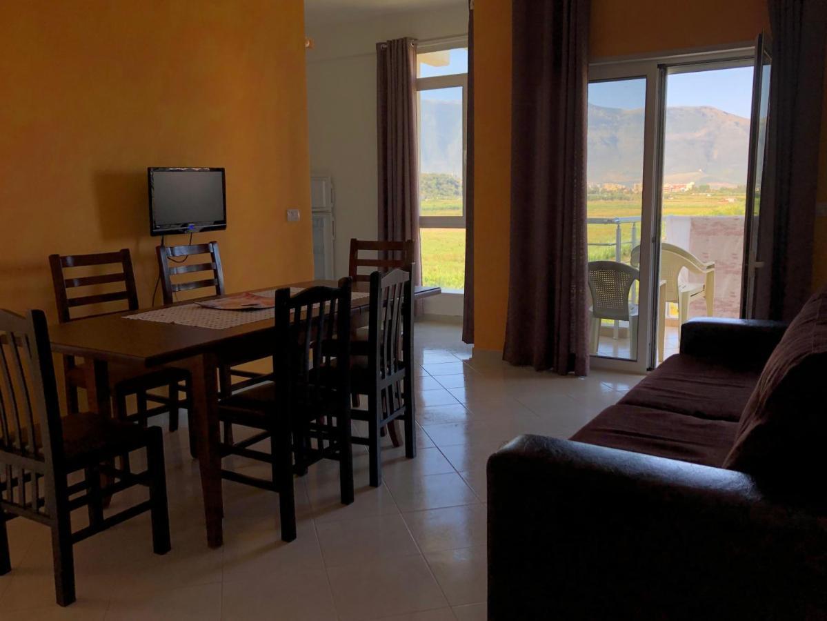 Rainbow Holiday Apartments วญอเรอ ภายนอก รูปภาพ
