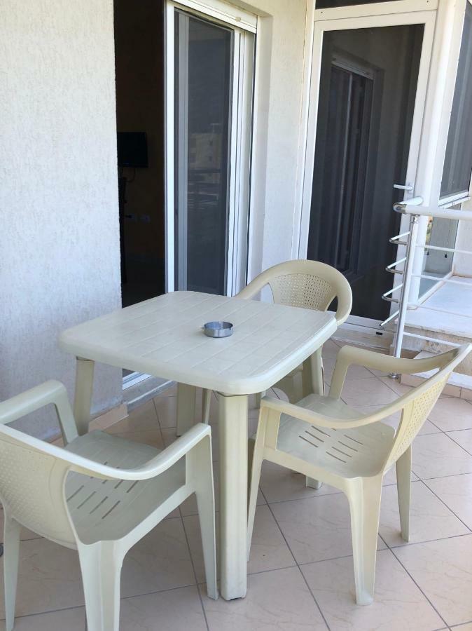 Rainbow Holiday Apartments วญอเรอ ภายนอก รูปภาพ